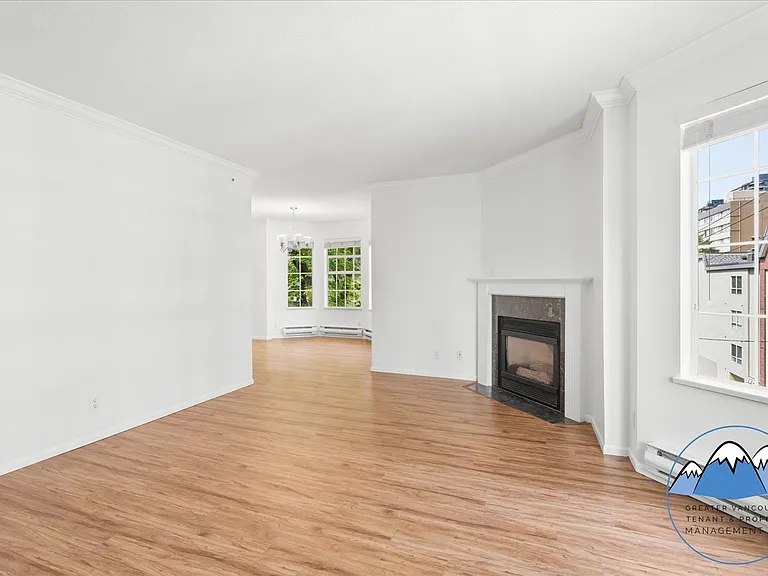 888 Bute St — Photo 4