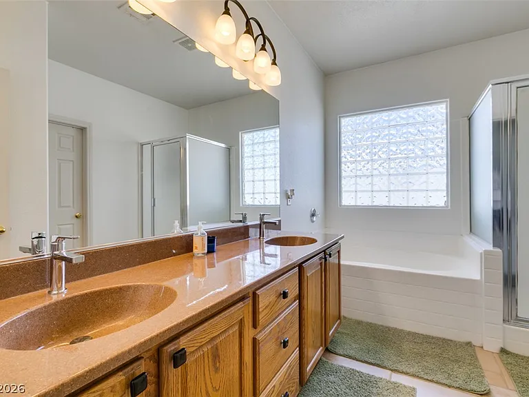 10925 Fog Hollow Ct — Photo 39