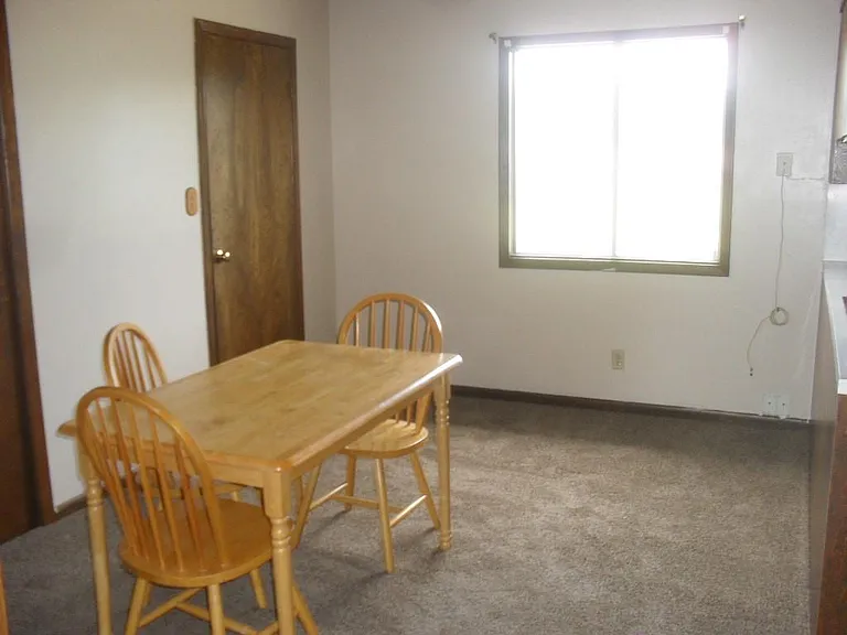 1444 N B St #5 — Photo 5