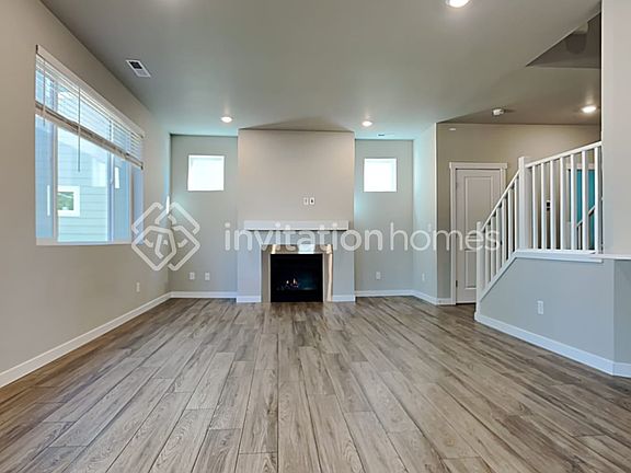 4th image of 7924 8th Ave SE