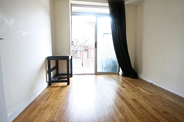 Rented by Rental Solutions Inc | media 6