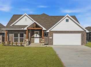 2045 E 130th St S, Jenks, OK 74037