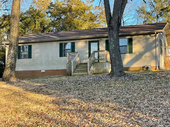 1386 Jefferson St, Cadiz, KY 42211