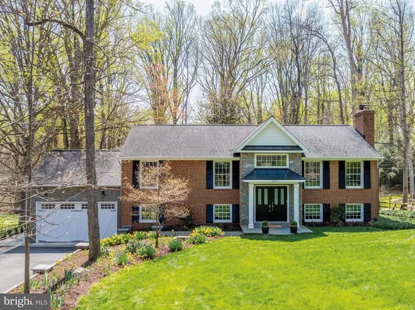 9201 Weant Dr, Great Falls, VA 22066