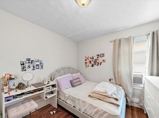 53 Sterling Ave FLOOR 3, Providence, RI 02909