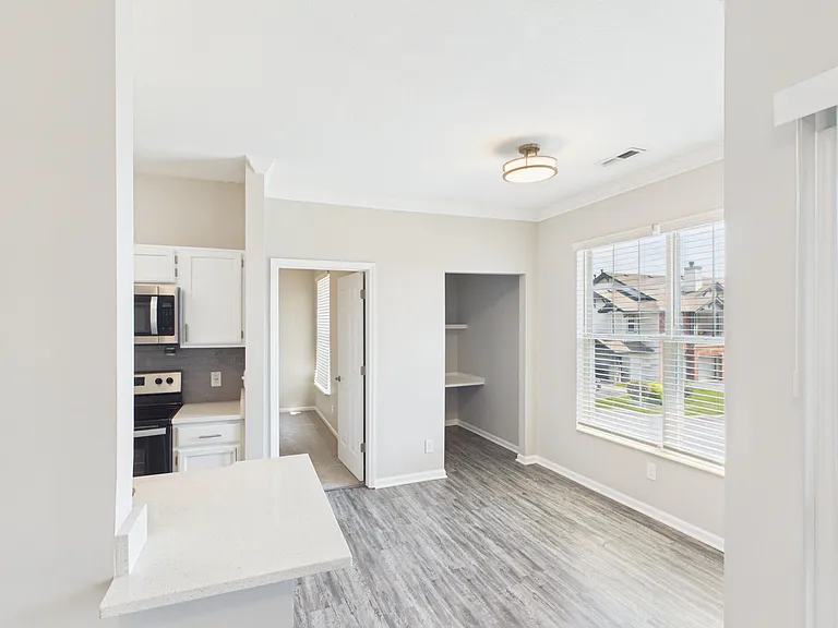 Elevate on Main — Photo 23