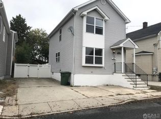 23 Dolan St, Sayreville, NJ 08872