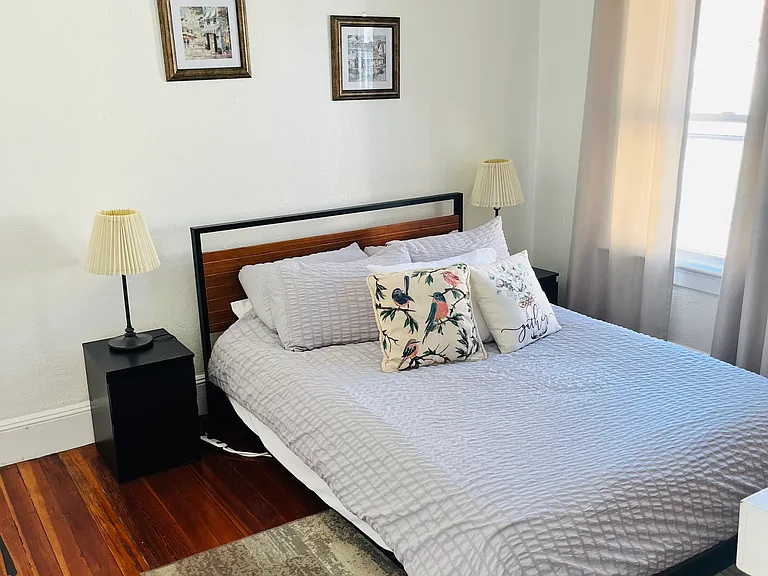 90 Greenwood St #2 — Photo 9