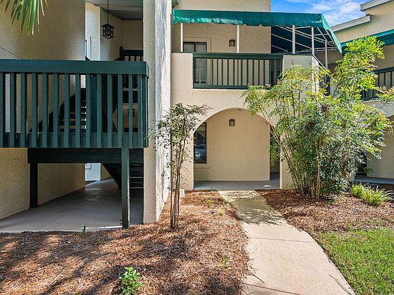 2nd image of 101 Southlake Ct #101