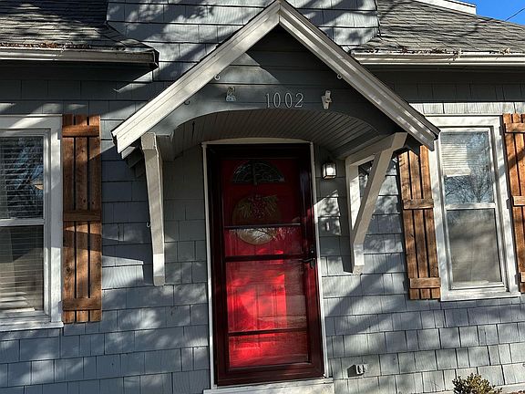 2nd image of 1002 Sunnyslope St