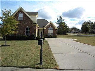 1st image of 10 Austin Dr