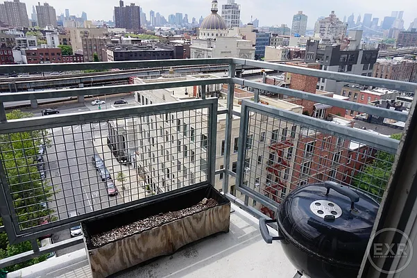 Rented by EXR | media 5