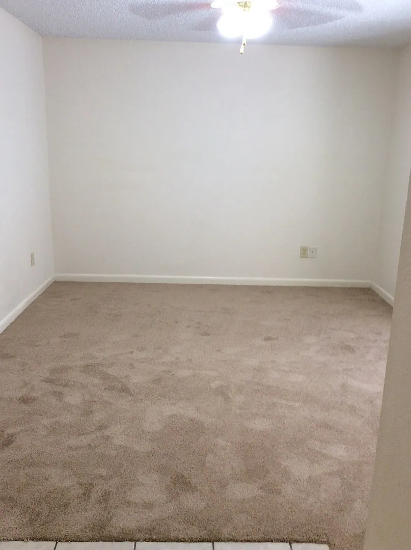 2265 Anne Marie — Photo 4