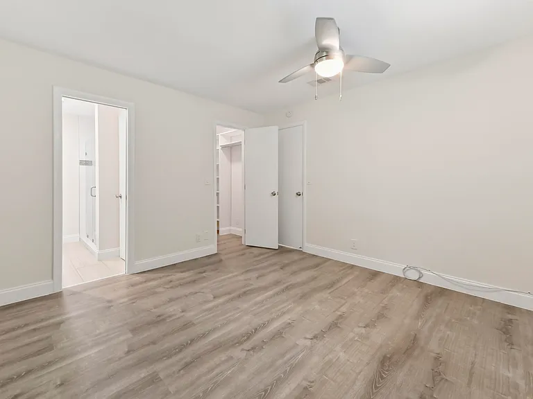 717 SW 16th St — Photo 26