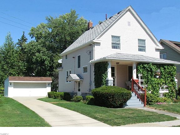 2nd image of 17100 Larchwood Ave