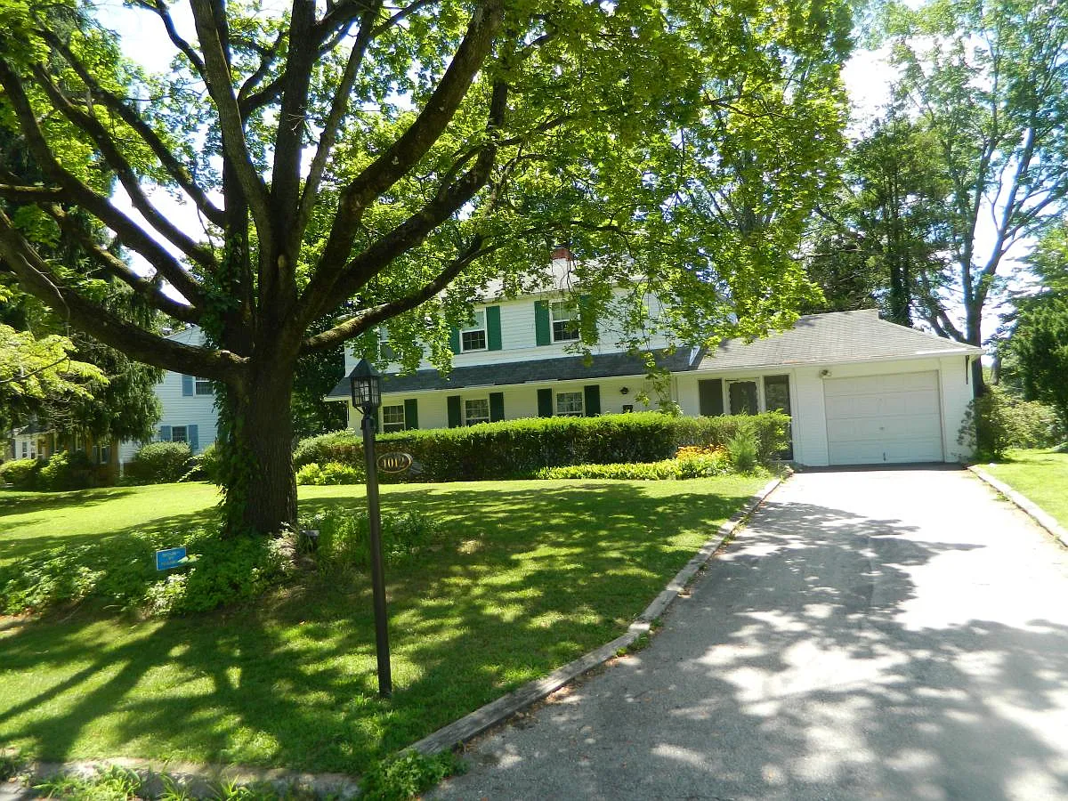 4012 Fairway Road — Photo 1