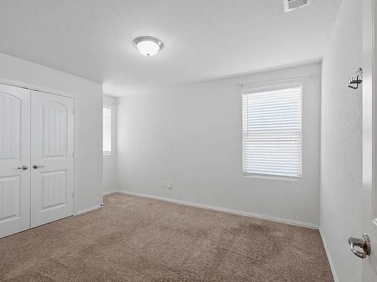 6910 Kate Reed Dr — Photo 29