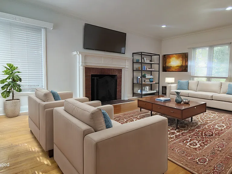 10974 Strathmore Dr — Photo 1