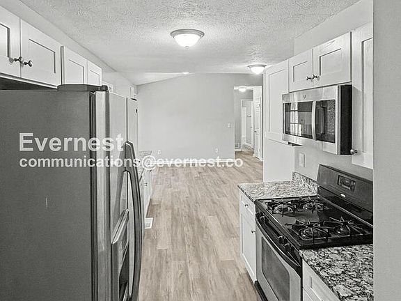 4th image of 800 Cedar Lake Dr SE