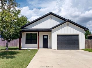 513 Kubin St, Bryan, TX 77803