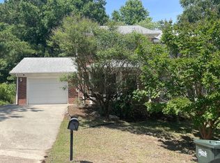 3237 Melba Dr, Fayetteville, NC 28301