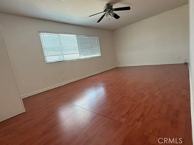 2117 W Sycamore Ave — Photo 10
