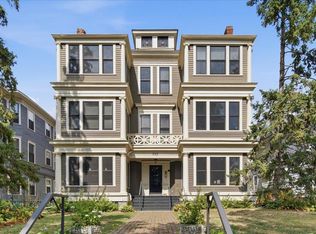 593 Laurel Ave APT 6E, Saint Paul, MN 55102