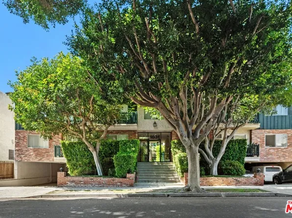 1831 Barry Ave APT 3, Los Angeles, CA 90025