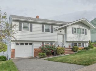 23 Borman Dr, Wanaque, NJ