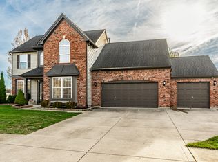 349 Cobblesprings Ct, Avon, IN 46123
