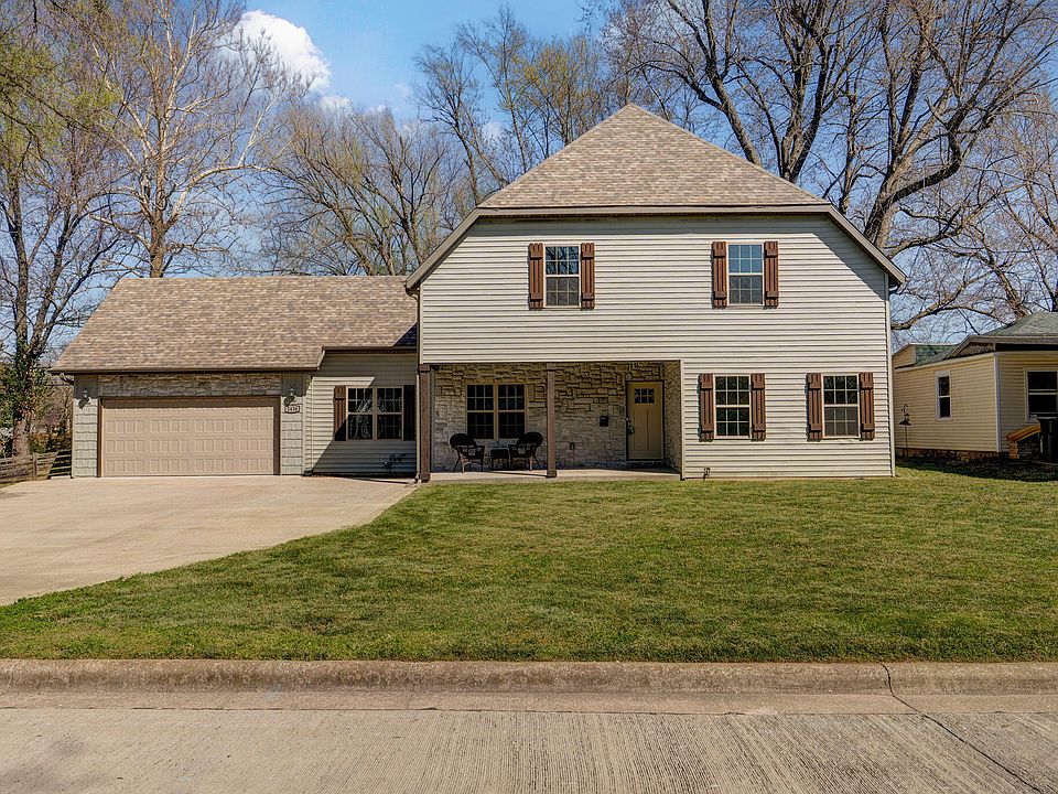 1st image of 1436 S Pickwick Avenue