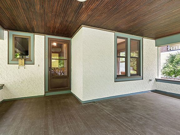 5th image of 166 N Lombard Ave