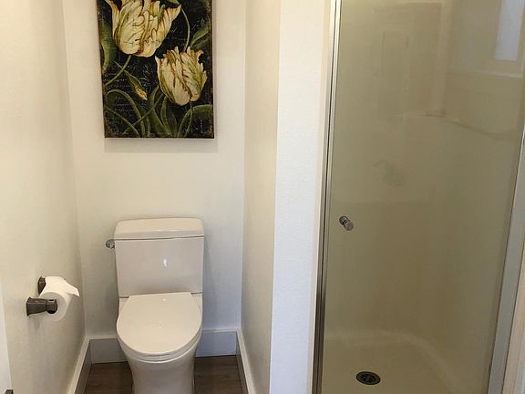 5th image of 302 6th Ave #1