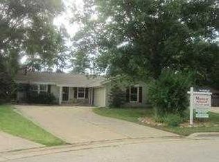 196 Linden Ct, Hartland, WI 53029