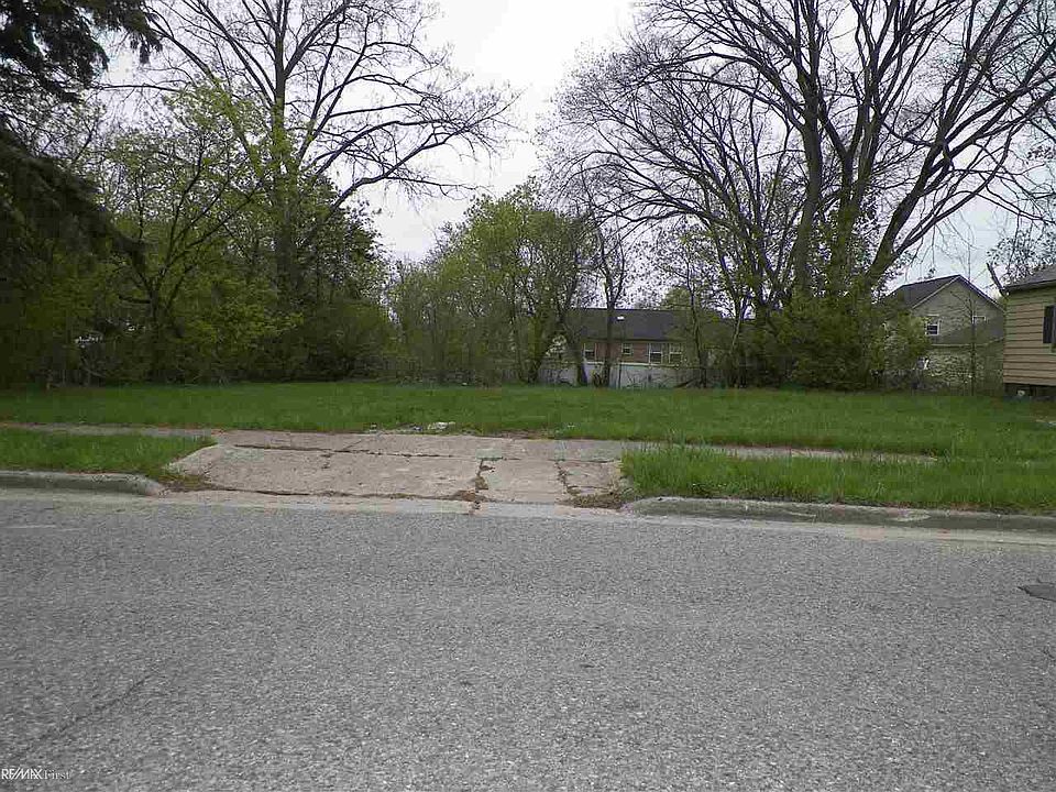 2nd image of 274 S Edith St
