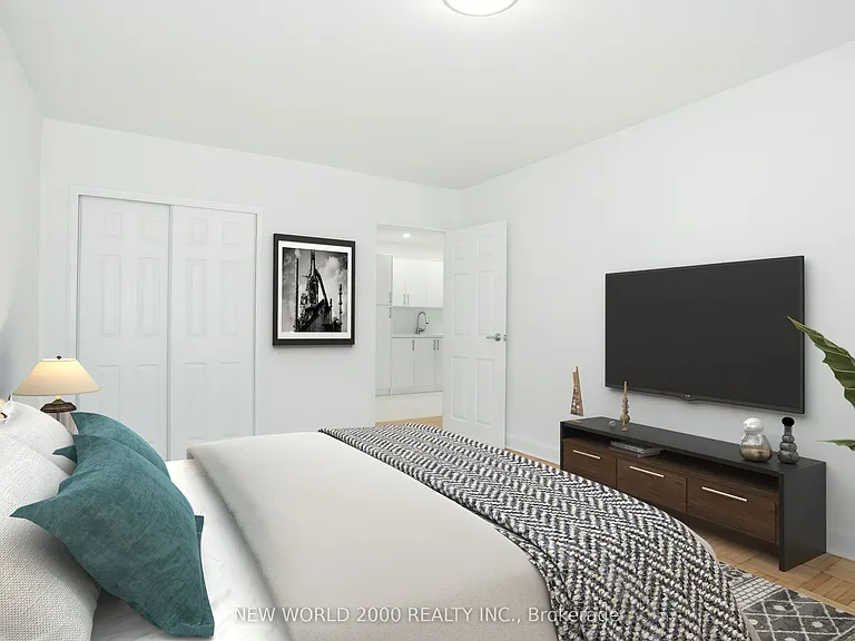 49 Glen Elm Ave #102 — Photo 8