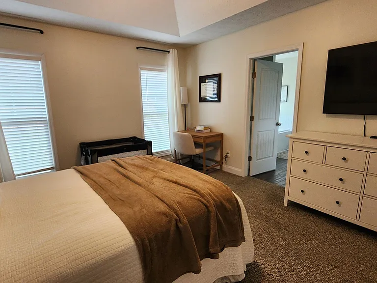 48 Wheatfield Dr — Photo 10