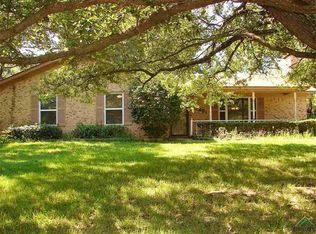 401 Elm Ln, Lindale, TX 75771