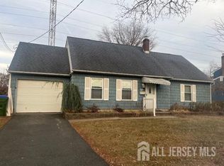 21 Linden Ave, Edison, NJ 08817