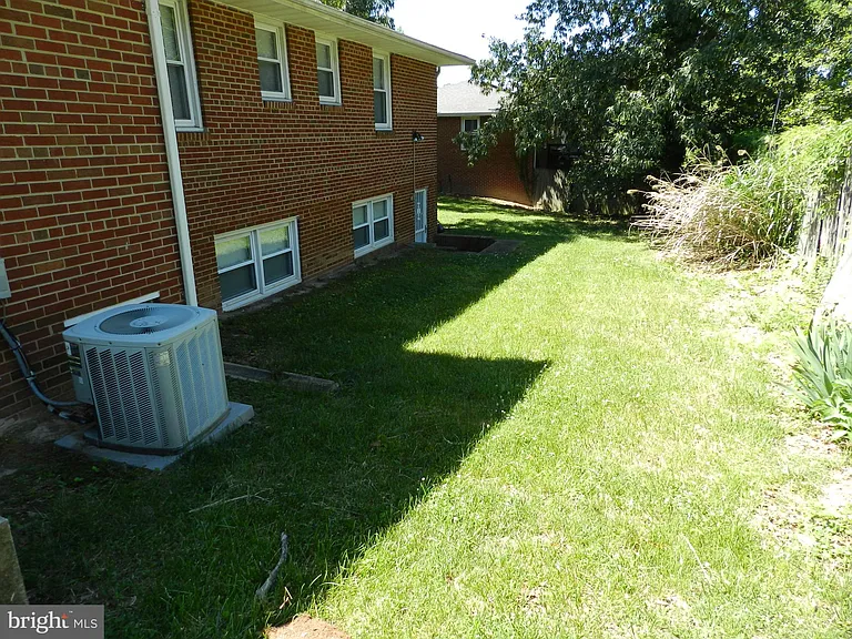 4901 Braymer Ave — Photo 40