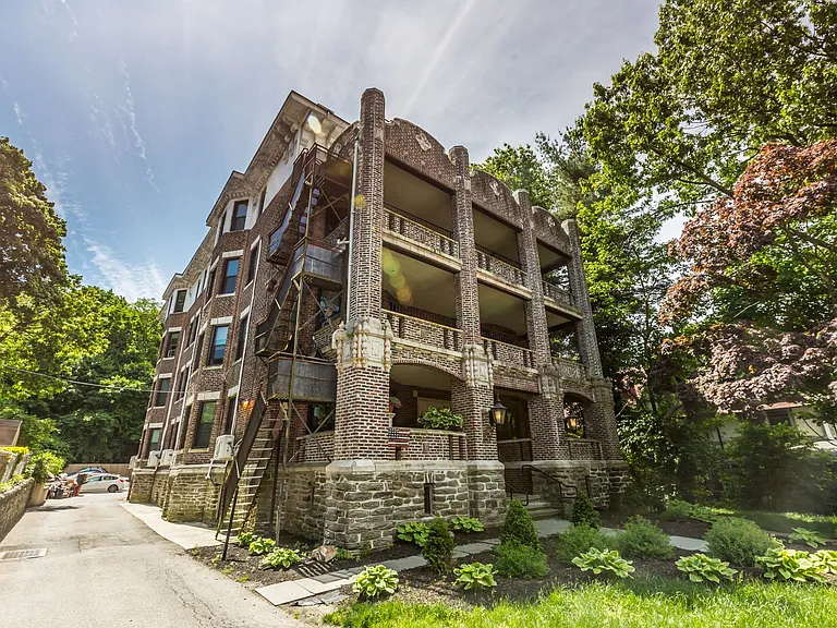 332 West Hortter Street — Photo 2