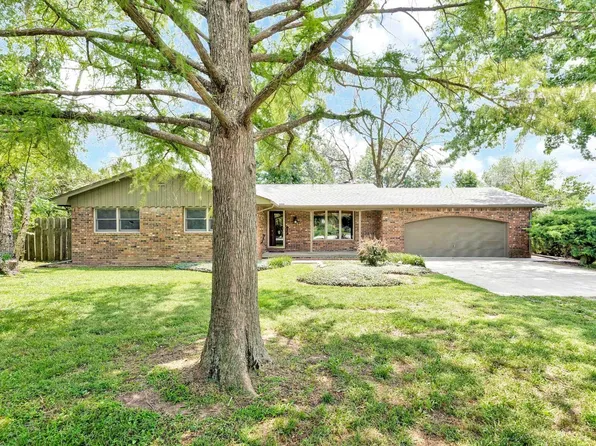 10519 Cora St, Wichita, KS 67205