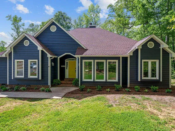 10113 Stallion Way, Bahama, NC 27503