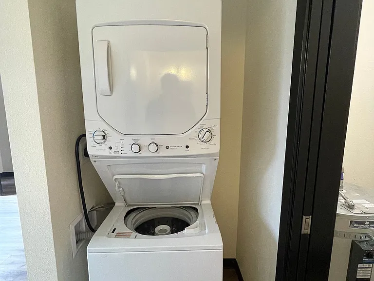 95 N Washington St #6 — Photo 10