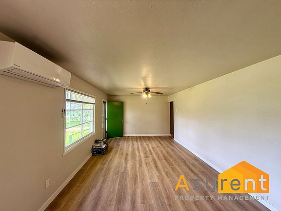 2nd image of 647 Park St #649