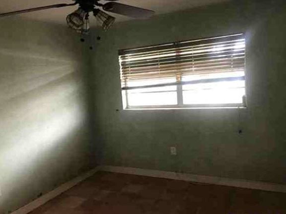 3rd image of 1750 NE 191st St APT 104