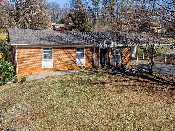 2nd image of 505 Dawnridge Dr