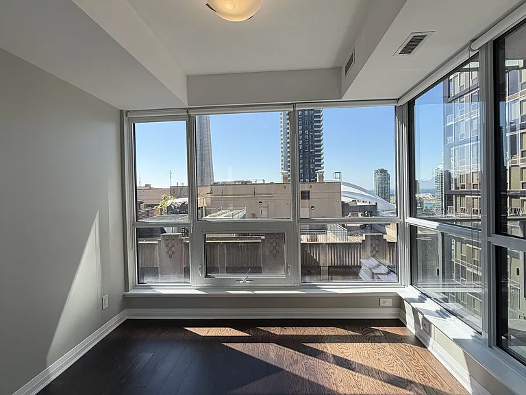 8 Mercer St #2107 — Photo 15
