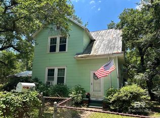 202 4th St, Chickasaw, AL 36611