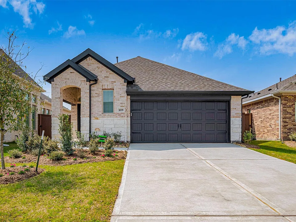 16939 Chapel Knox Dr